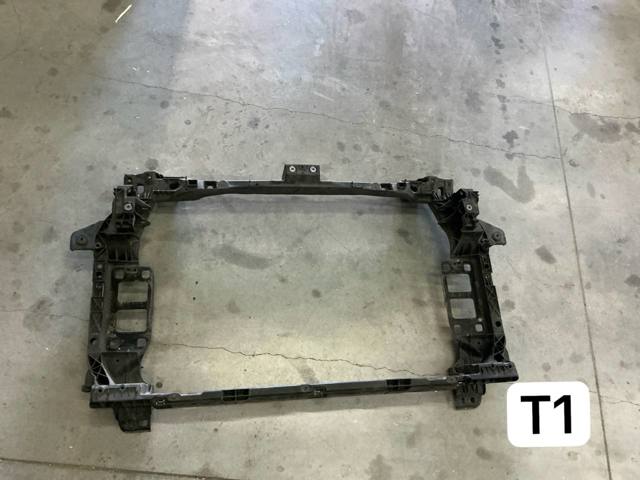 Кронштейн для радіатора 4M0805594 VAG