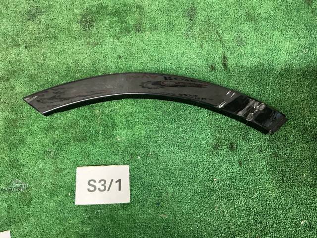 Молдинг арки колеса заднього, правий 4M0854820A VAG