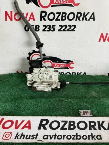 Замок передніх пасажирських дверей 4N1837016B VAG