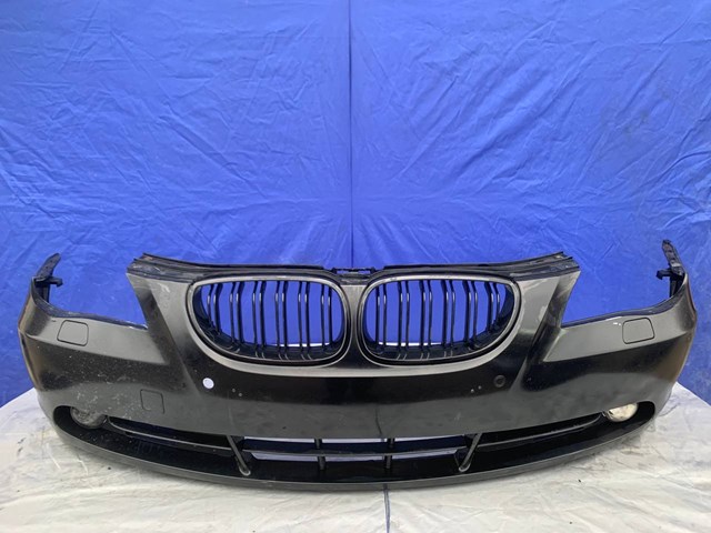 Бампер на авто 51117033694 BMW