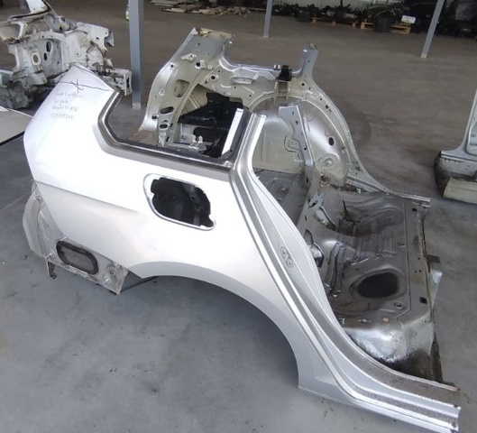 Кузовщина права 5G9809844 VAG