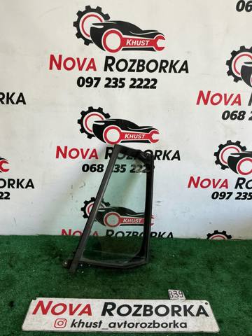 Задня кватирка ліва 5G9845213B VAG