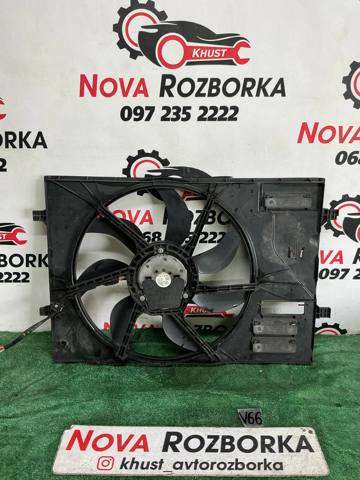 Облицювання рамки радіатора 5Q0121205AL VAG