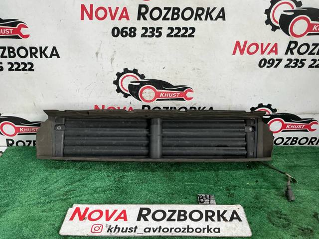 Повітропровід, розподільник повітря на консолі, центральний 5Q0122323 VAG