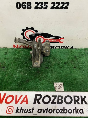 Права подушка двигуна 5Q0199262BH VAG