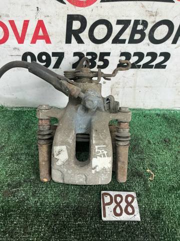 Задній гальмівний супорт лівий 5Q0615423A VAG