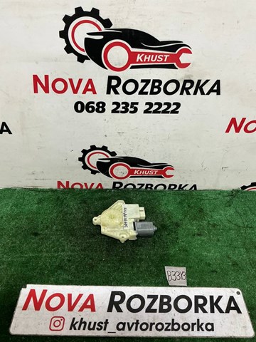 Моторчик склопідйомника двері задніх, правих 5Q4959811E VAG