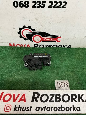 Мотор-привід відкр/закр. замка багажника/двері 3/5-ї 5TA827887A VAG