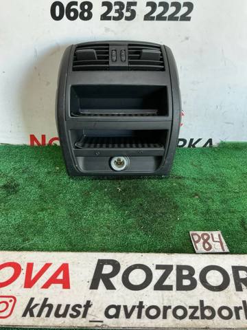Решітка повітропровода 64229158312 BMW