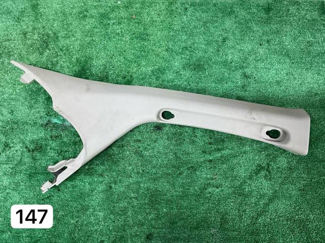 Обшивка стійки кузова внутрішня, передня права 76911EB300 NISSAN