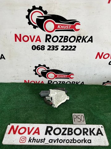 Мотор склопідйомника водійських дверей 8K0959801A VAG