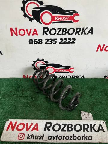 Гвинтова пружина підвіска 8R0411105AR VAG