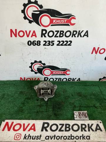 Подушка коробки передач 8W0399156 VAG
