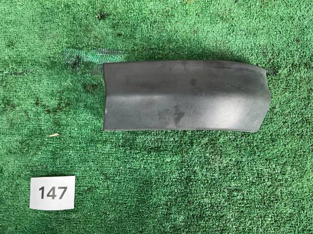 Накладка під задній ліхтар, лівий 90597595 GM