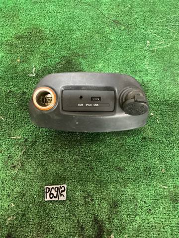 USB-розгалужувач 961202K000 HYUNDAI