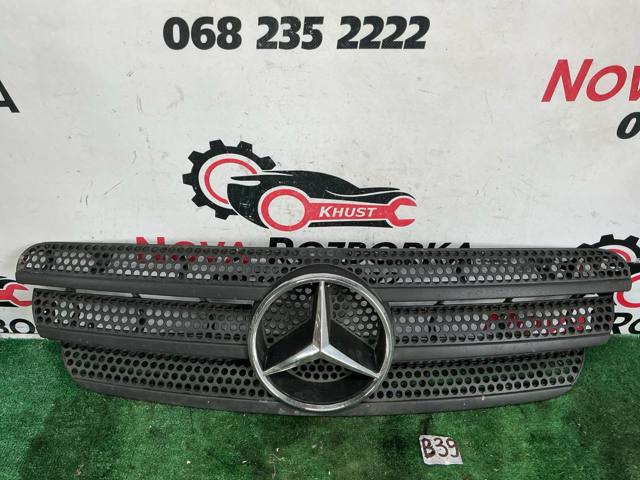 Решітка радіатора A1638800185 MERCEDES