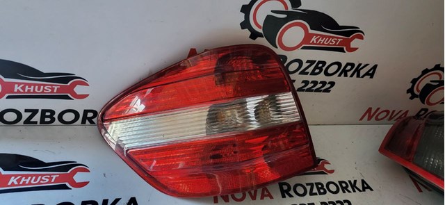 Ліхтар задній лівий A1648200164 MERCEDES