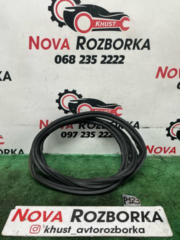 Прокладка кришки багажника A2057503300 MERCEDES