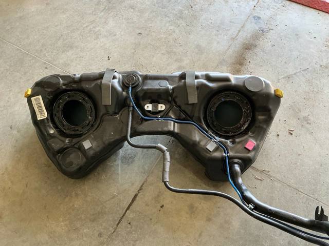 Бак паливний додатковий A2124708901 MERCEDES