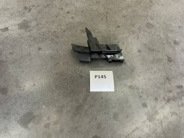 Праве кріплення переднього бампера A2128852665 MERCEDES