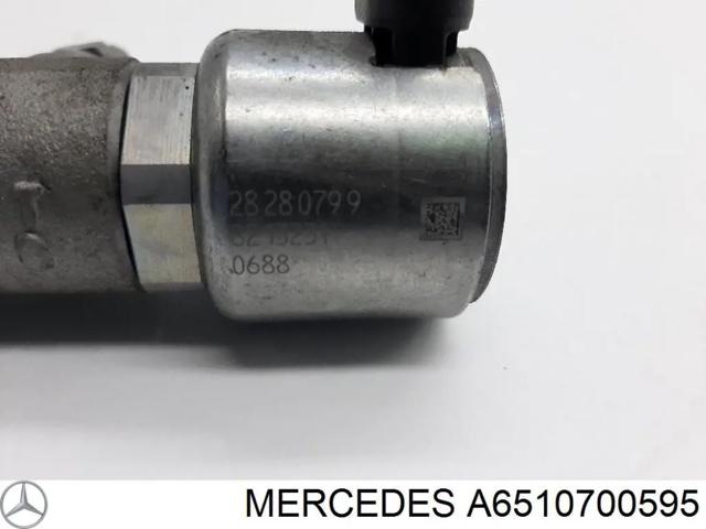 Рампа форсунок системи упорскування палива A6510700595 MERCEDES