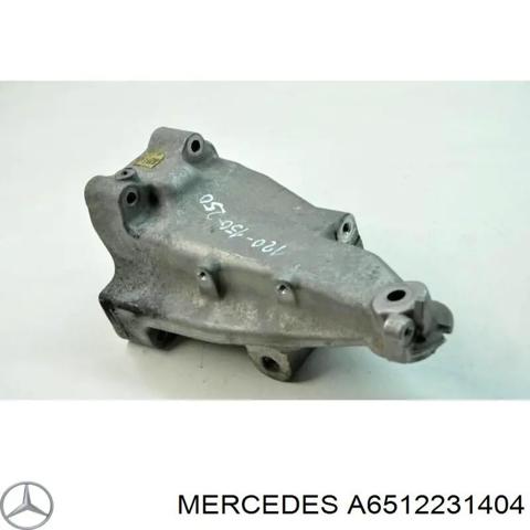 Кронштейн подушки (опори) двигуна, правої A6512231404 MERCEDES