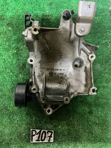 Кронштейн компресора кондиціонера A6512340339 MERCEDES