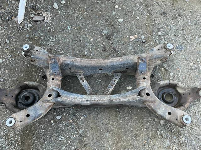 Підрамник задній GHP92880XE MAZDA