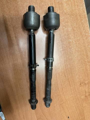 Тяга рульова 107080600E TESLA