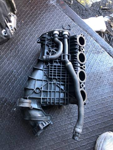 Колектор впускний 11618603914 BMW