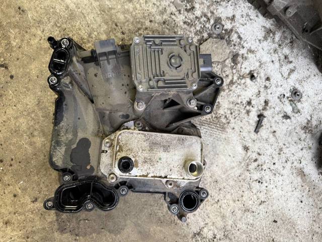 Корпус маслофільтра 27218844179 BMW