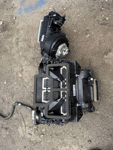 Корпус печі в зборі 64119382874 BMW