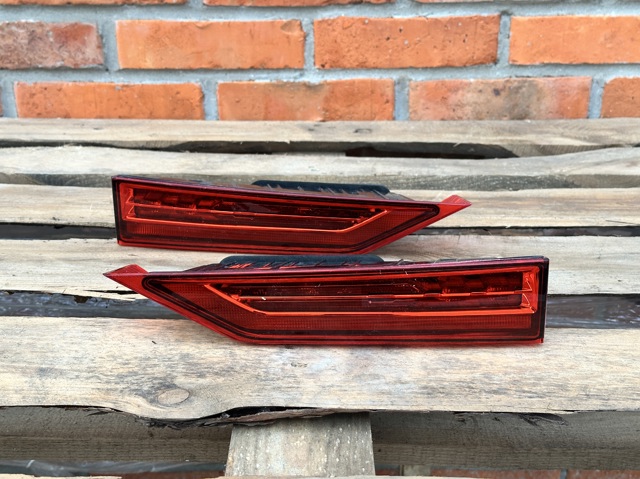 Фара задня права внутрішня 31446620 VOLVO