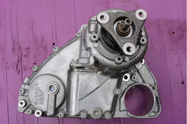Коробка роздавальна 27108697972 BMW
