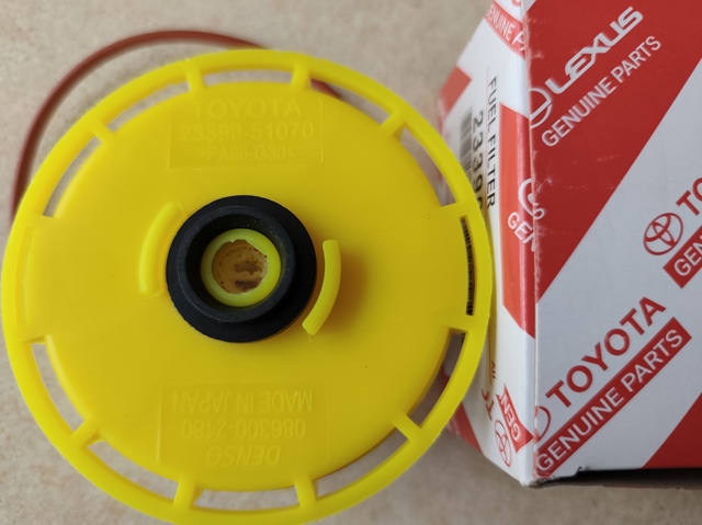 Фільтр тонкого очищення палива 2339051070 TOYOTA