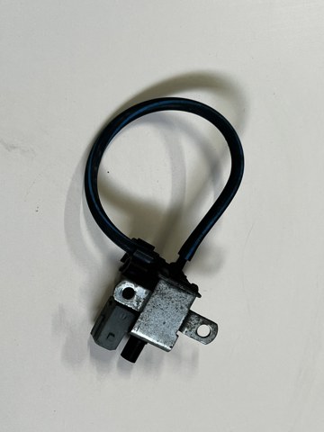 Перетворювач тиску (соленоїд) наддуву / EGR 2243804 BMW
