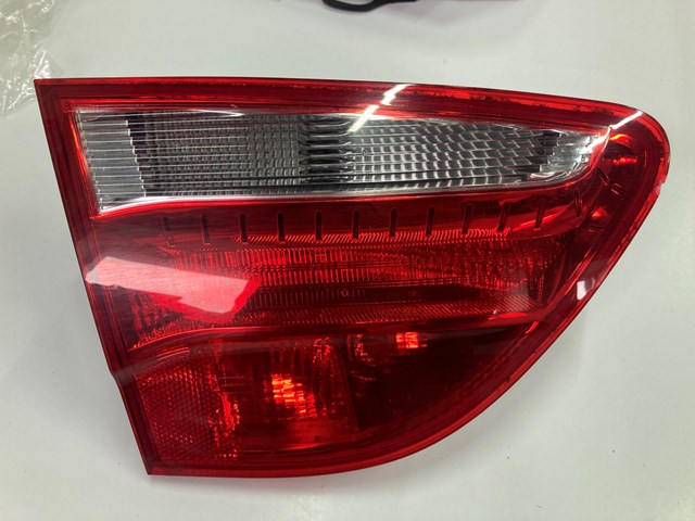 Задня ліва внутрішня фара 3R9945093 VAG
