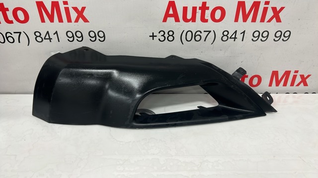 Переднє ліве ікло бампера 6400A469 MITSUBISHI