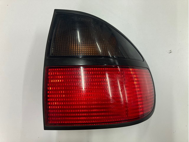 Задній правий стоп 7700820051 RENAULT