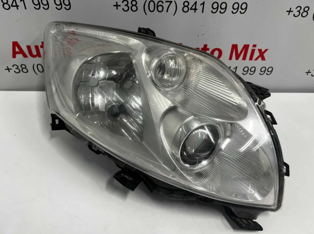 Фара основна права 8111002470 TOYOTA
