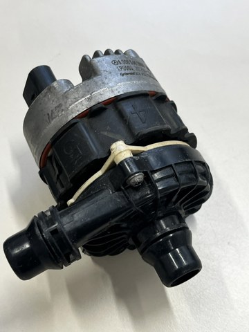 Водяний насос охолодження електричний додатковий A0005003800 MERCEDES