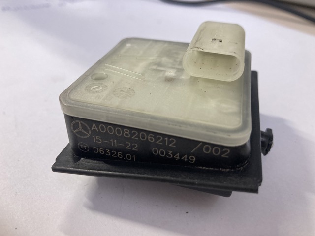 A0008206212 Mercedes