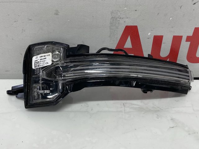 Покажчик повороту дзеркала, лівий A0999061902 MERCEDES