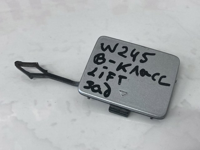 Заглушка бампера буксирувального гака, задня A1698851722 MERCEDES