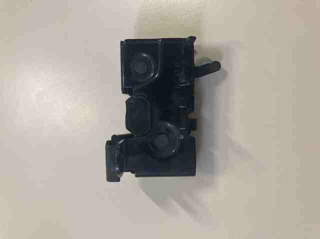 Замок кришки капота A2128800160 MERCEDES