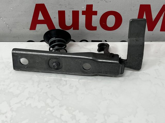 Запор капота (замок і привід замка капота) A9107500200 MERCEDES