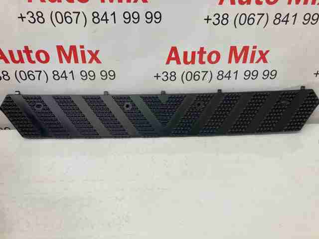 Накладка на поріг ліва A9608850311 MERCEDES