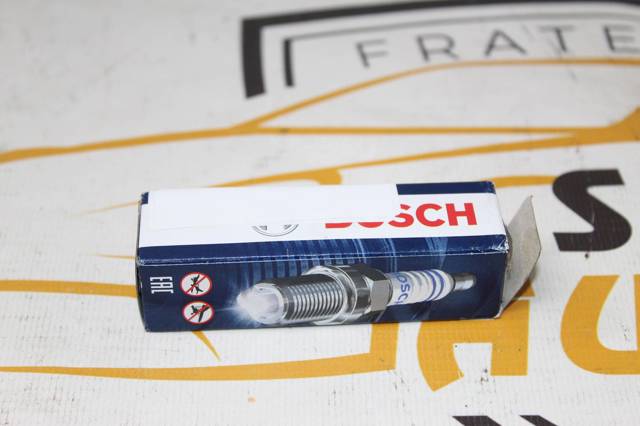 Свічки запалювання (запальні) і дроти 0242236571 BOSCH