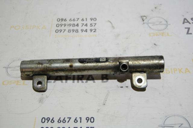 Рампа форсунок системи упорскування палива 0445214057 BOSCH