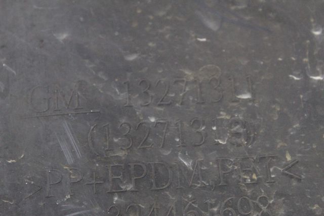 Підкрилок переднього крила, правий задній 13271311 GM